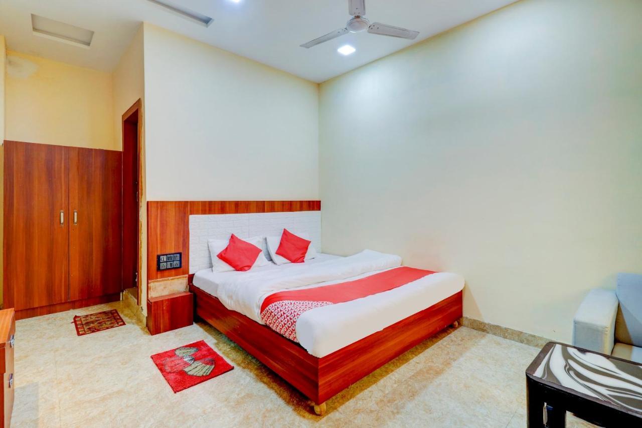 Oyo Flagship 73009 Hotel City Inn Dayal Bagh Exterior foto